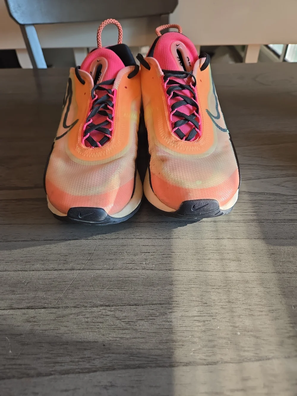 NIKE AIR MAX 2090 NEON HIGHLIGHTER' WOMEN'S RUNNING SHOES SIZE 9.5